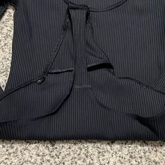 Abercrombie & Fitch Black Women's bodysuit size medium - Picture 6 of 7